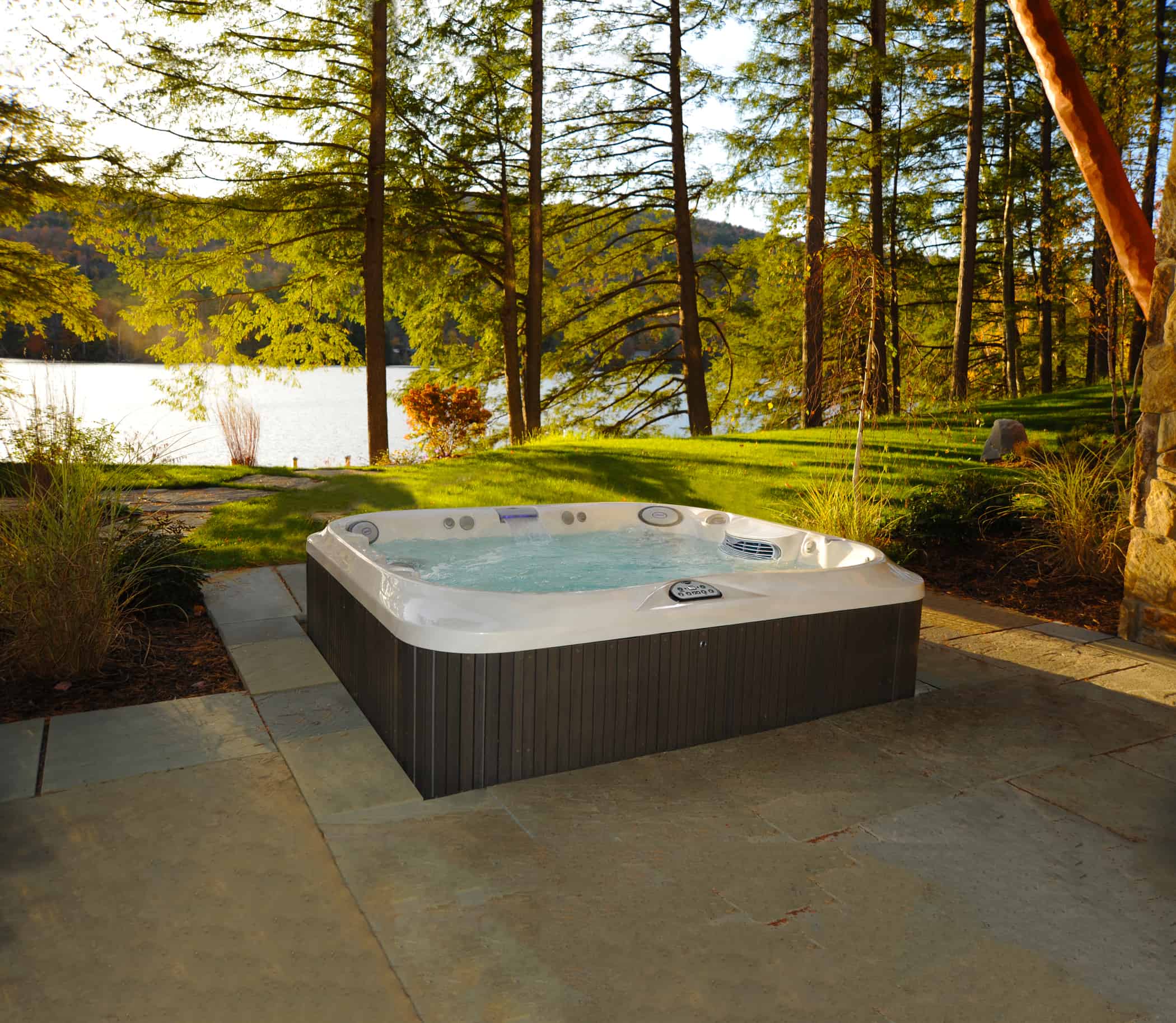 Hot Tubs vs Swim Spas